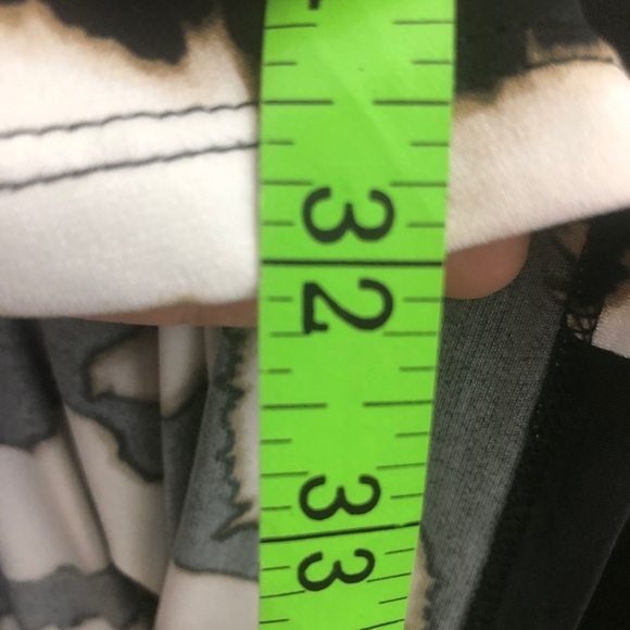 - Sleeveless top. Size 4X - Picture 7 of 8